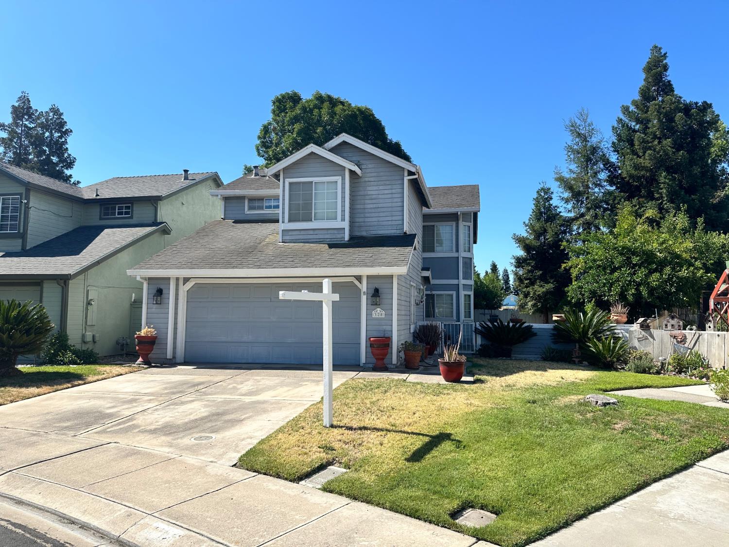 320 Laurelwood Circle — photo