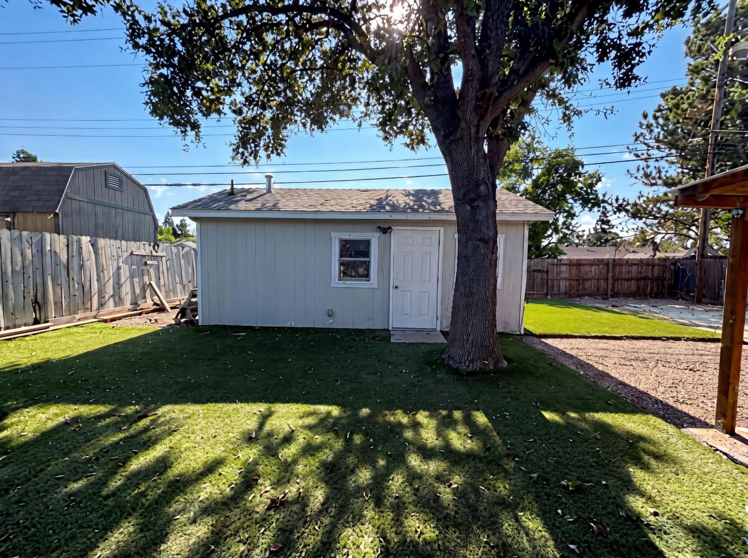 1422 Oakmont Drive — photo