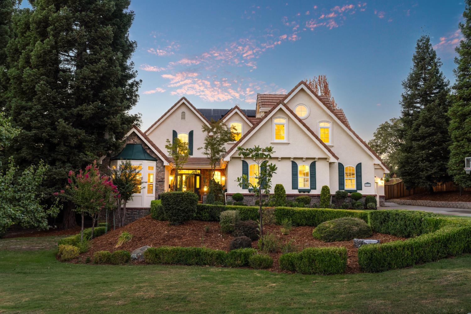2393 Highland Hills Drive — photo