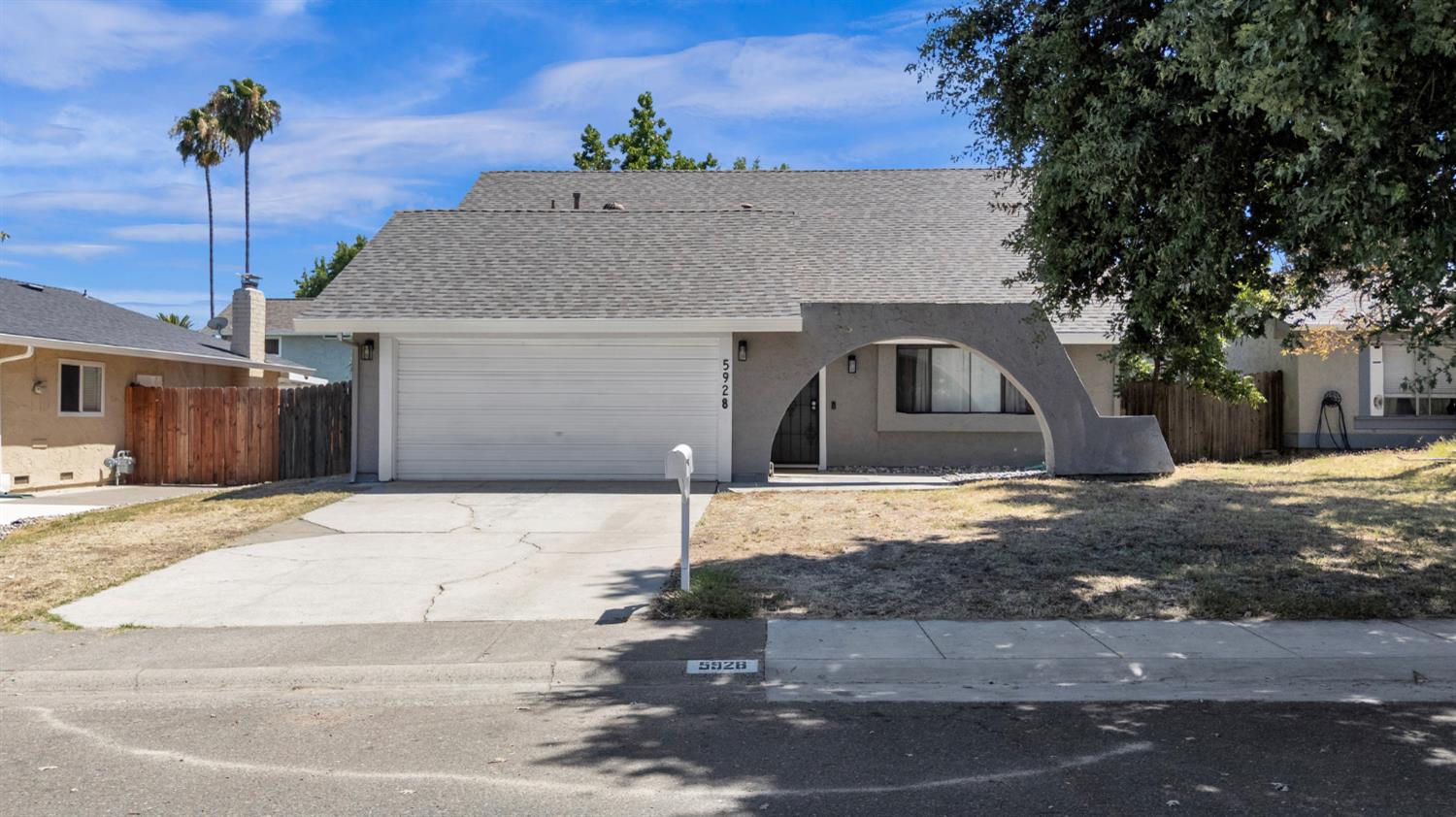 5928 Birchglade Way — photo