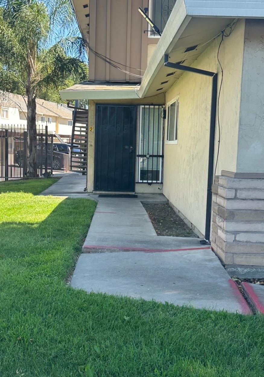 510 E Bianchi Road 2 — photo