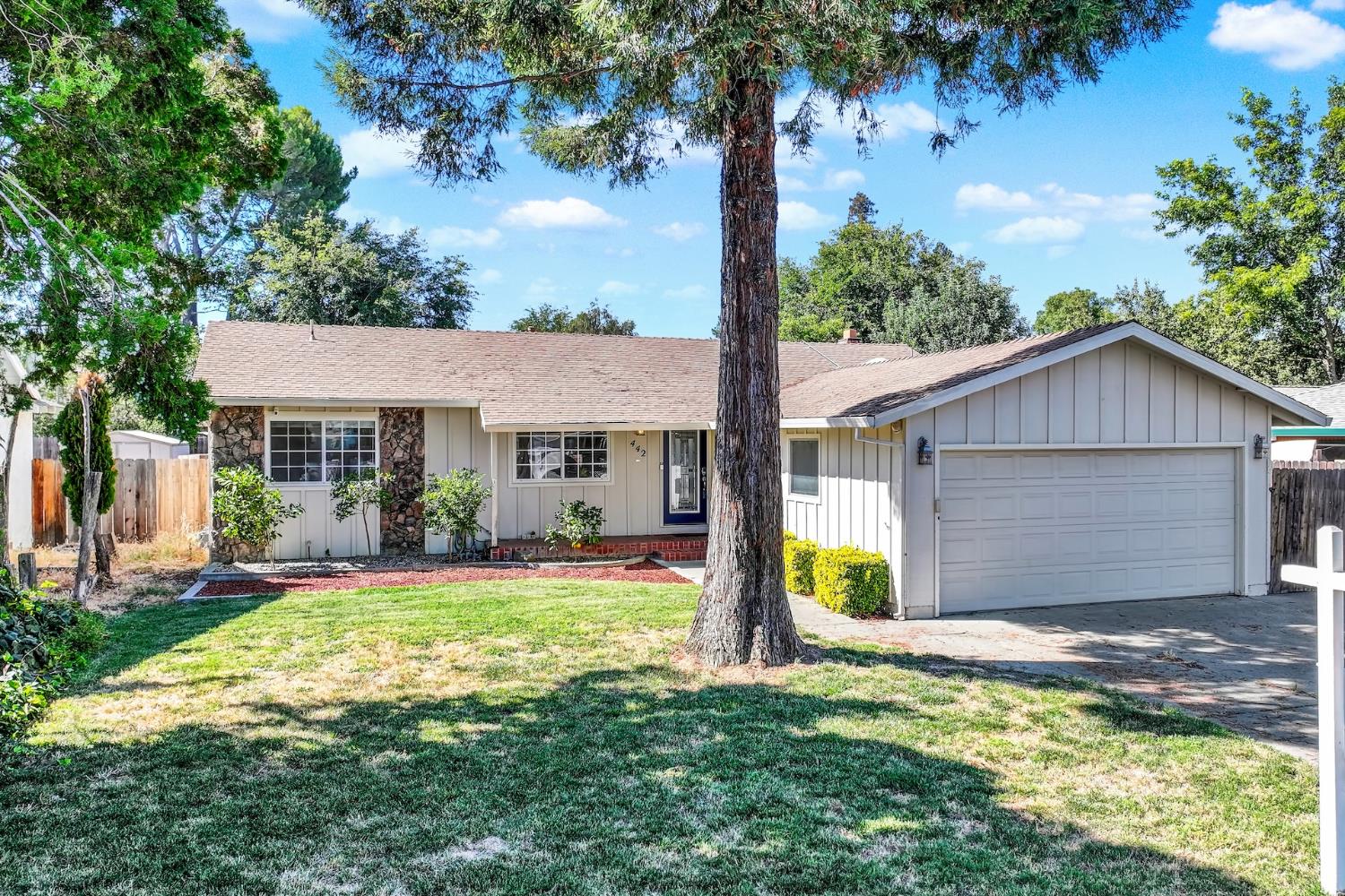 442 Monte Vista Dr — photo
