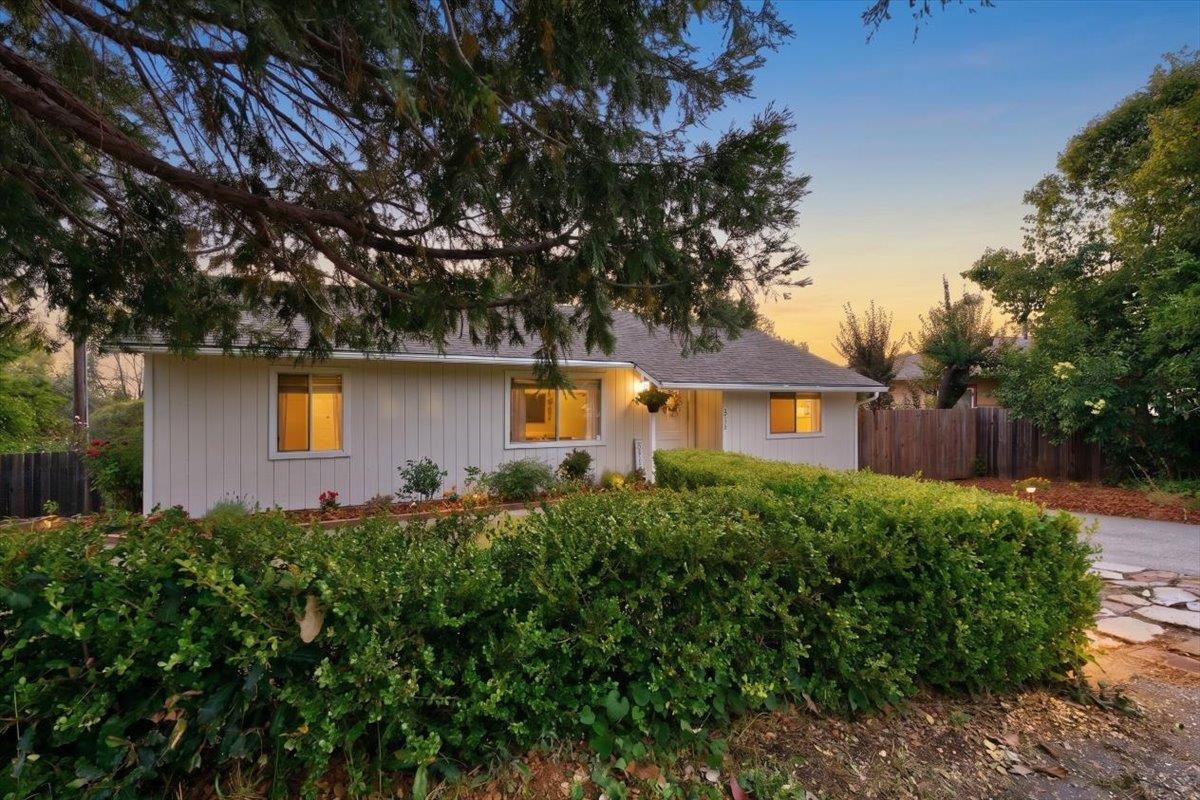 515 Hilltop Drive — photo