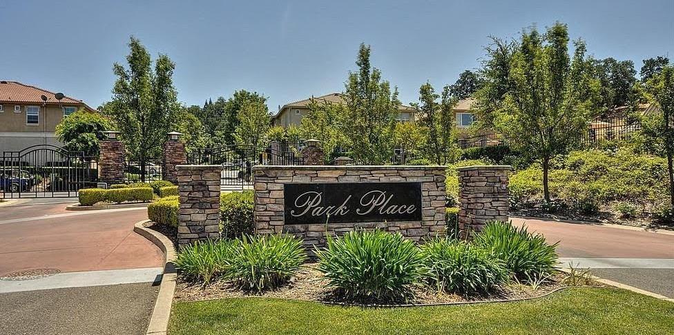 1411 Indiana Way 66 — photo