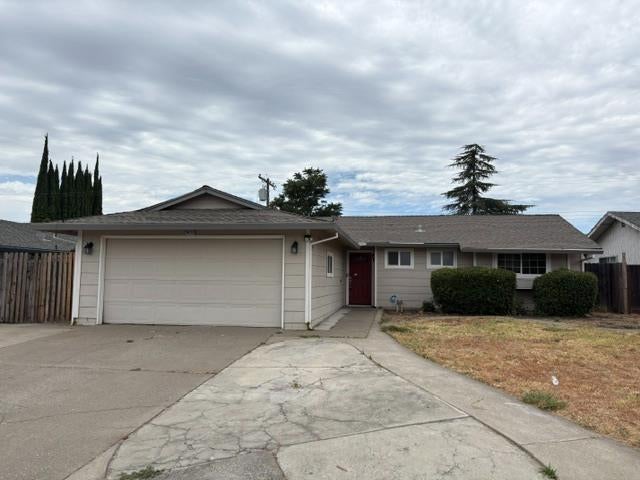 5633 Revelstok Drive — photo