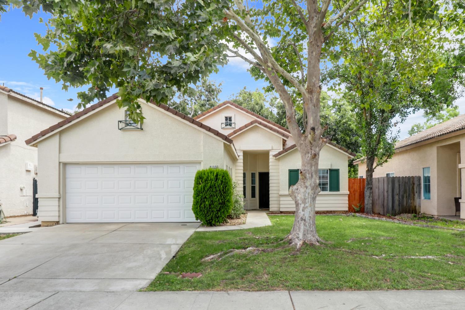 9155 Bungalow Way — photo