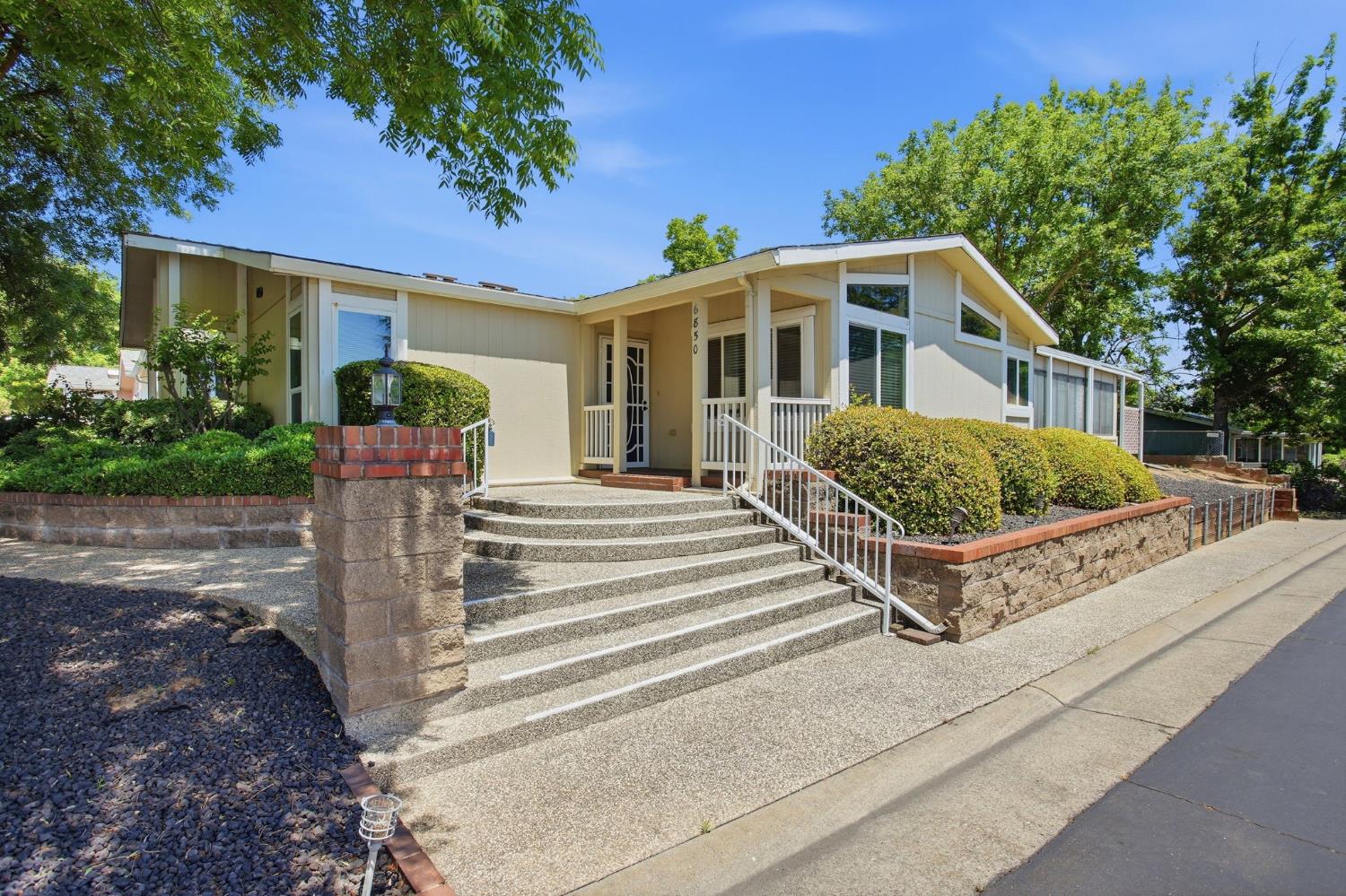 6850 Hidden Brook Lane — photo