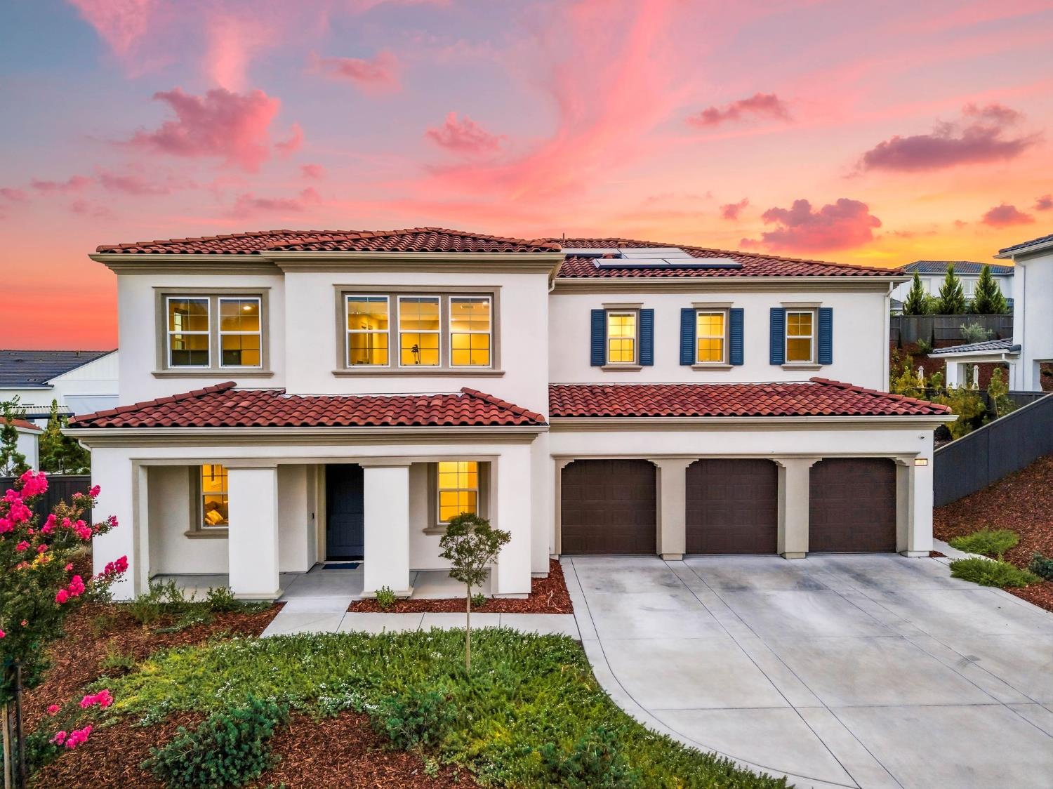 701 Golden Acorn Court — photo