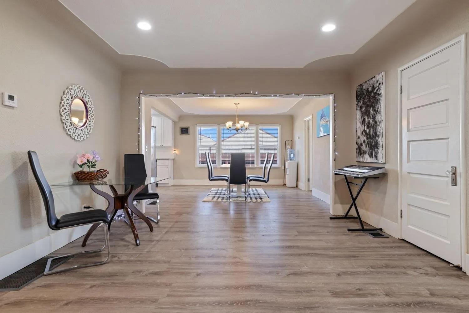 213 S Walnut Avenue, Ripon, CA 95366 — photo 2