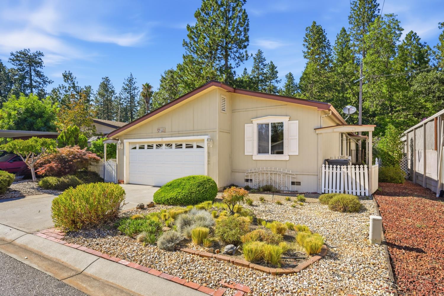 10052 Dalewood Way — photo