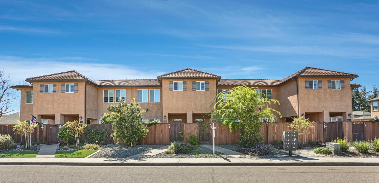 2108 Tienda Drive — photo