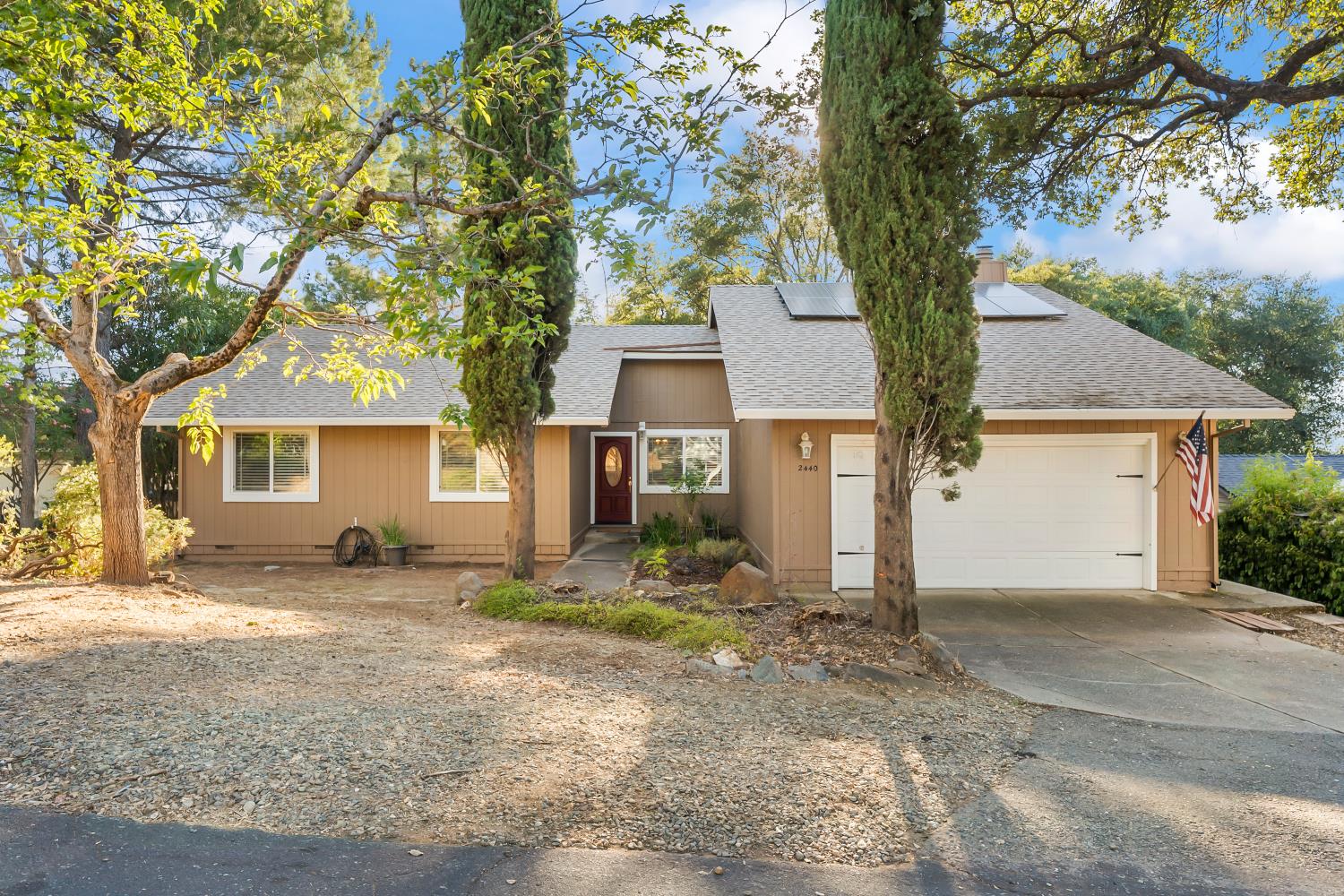2440 Sandpiper Way — photo