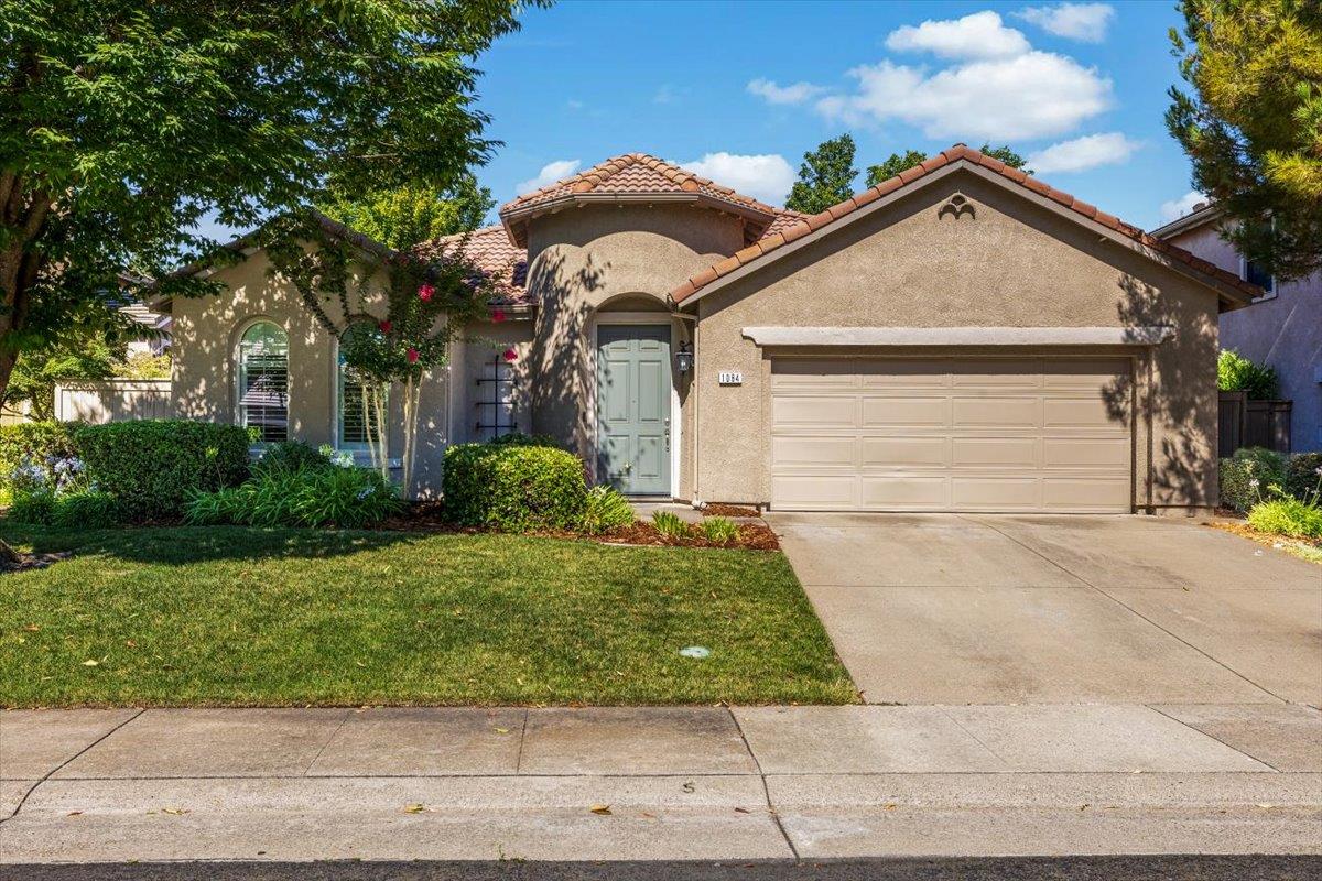 1084 Elsworth Way — photo