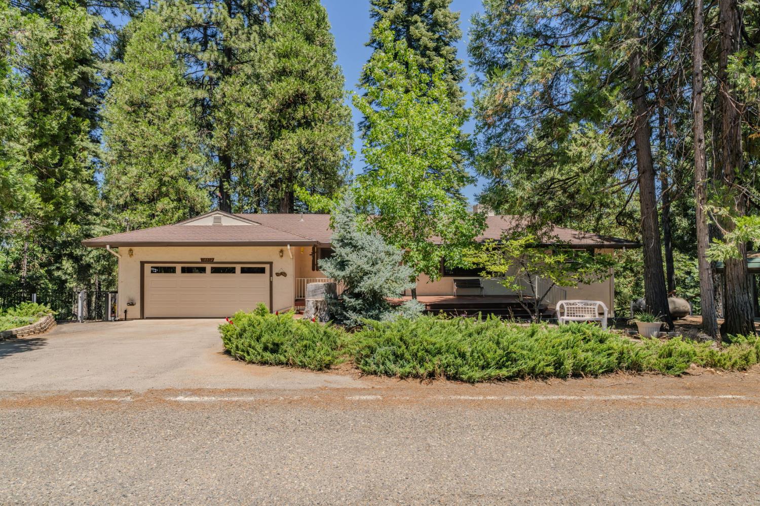 16502 Meadow Vista Drive — photo