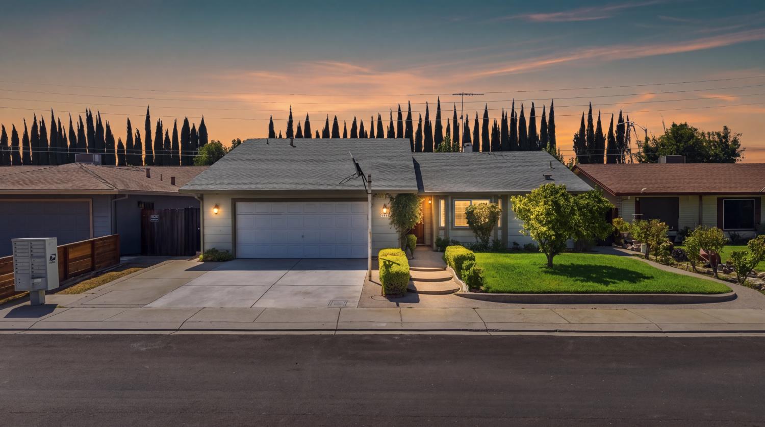913 Chalone Drive — photo