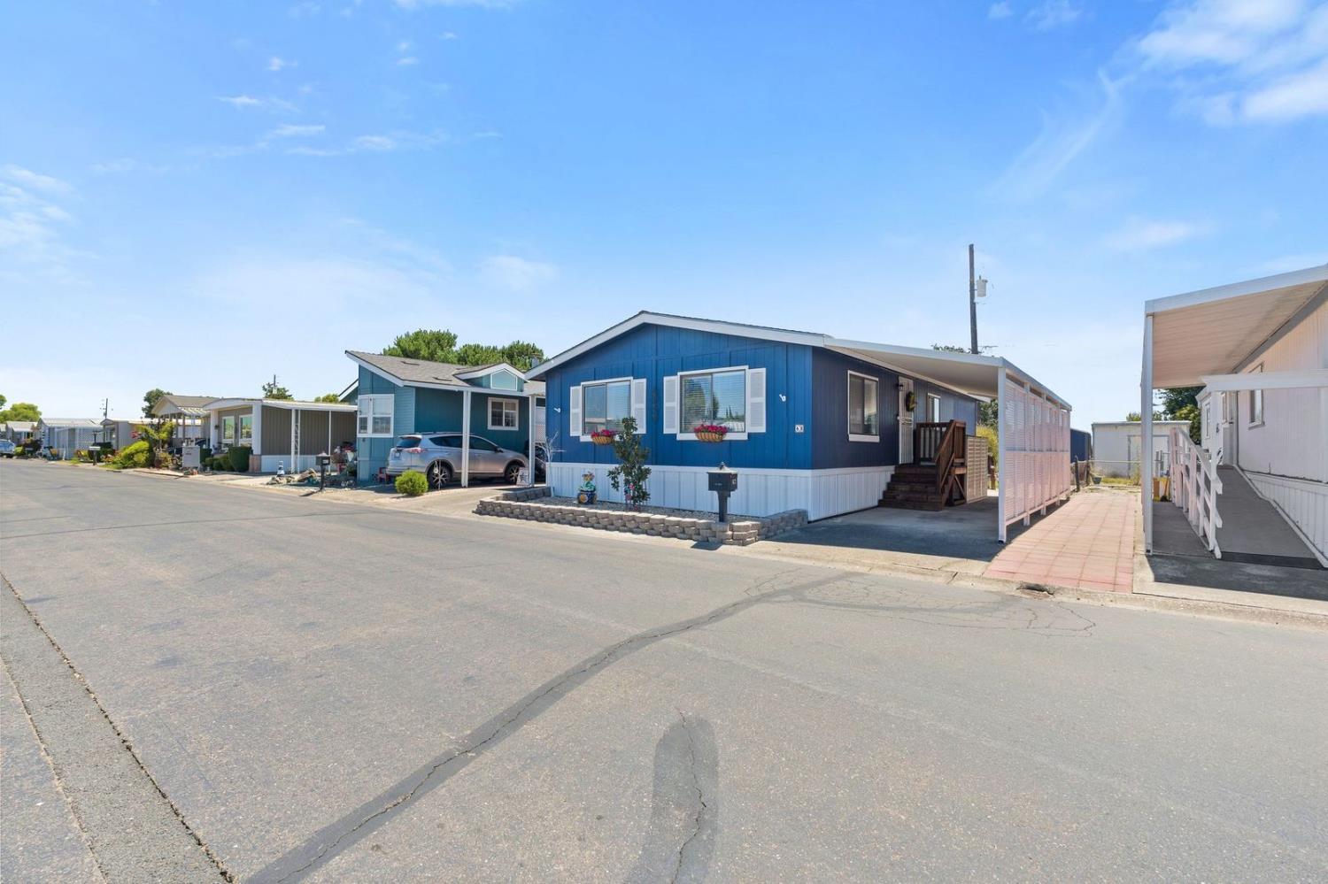 11662 N Ham Lane 62 — photo