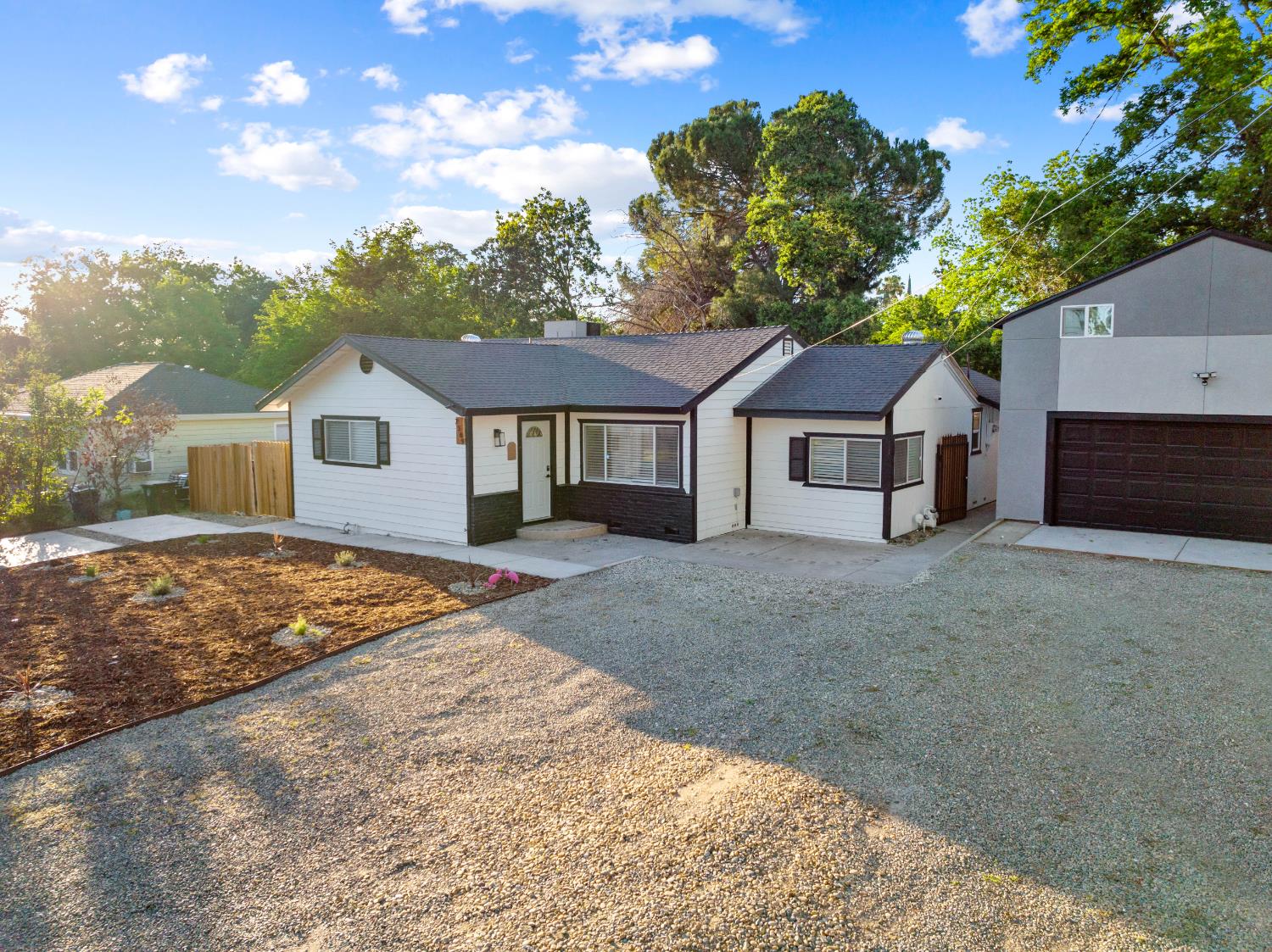 7569 Baird Way — photo