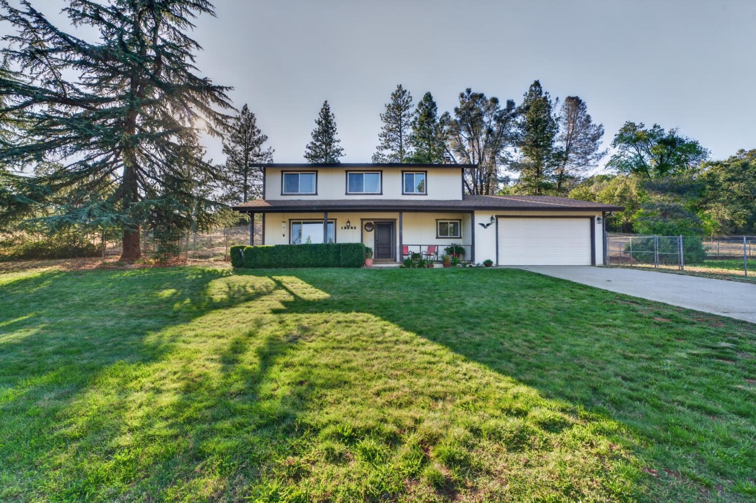 18095 Applegate Road, Applegate, CA 95703