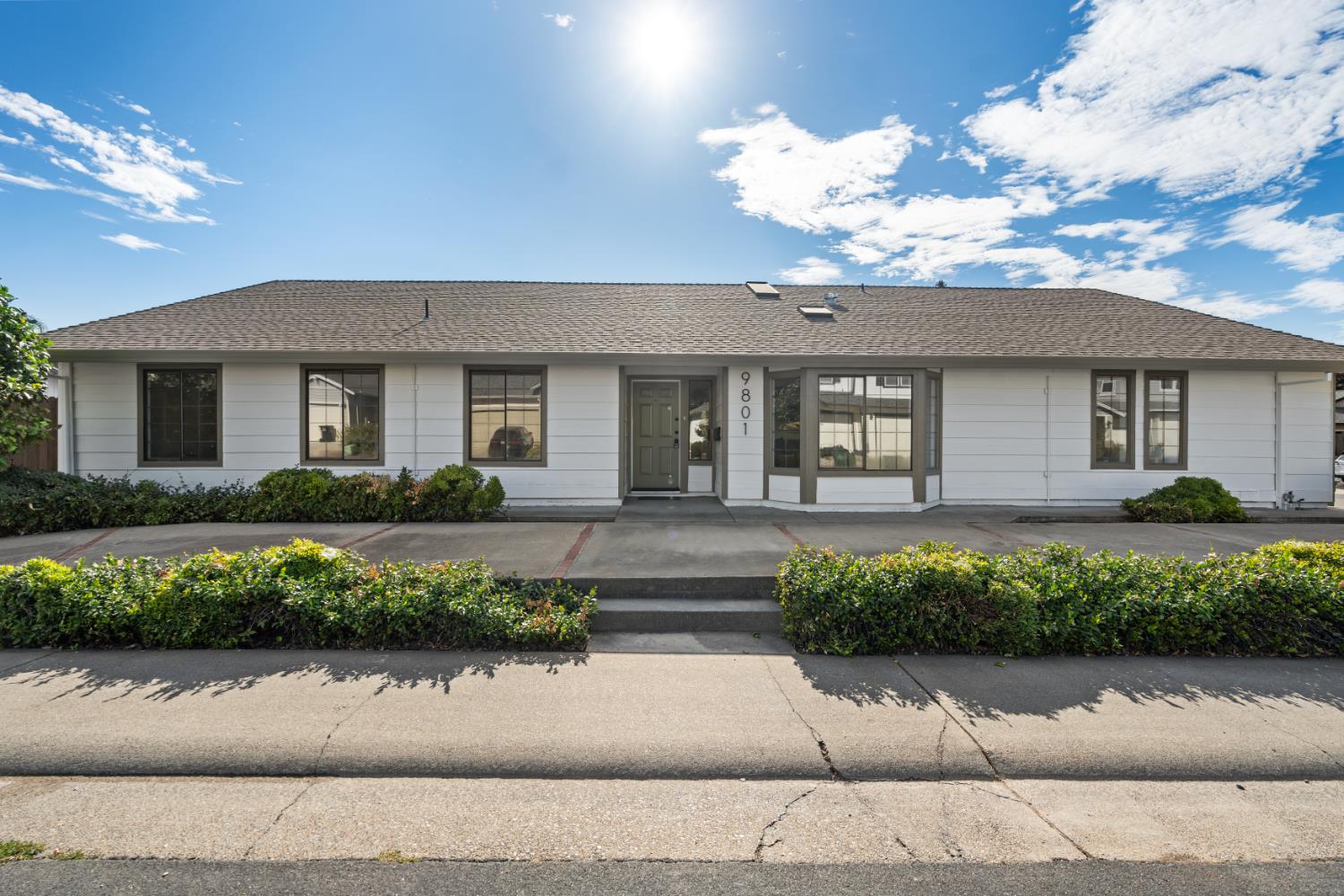 9801 Amenity Circle — photo