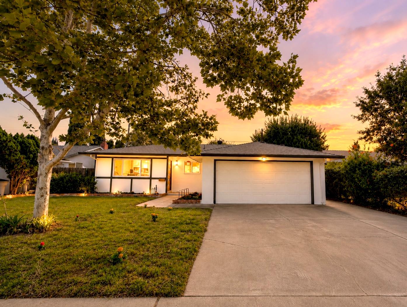 1330 Alder Place — photo