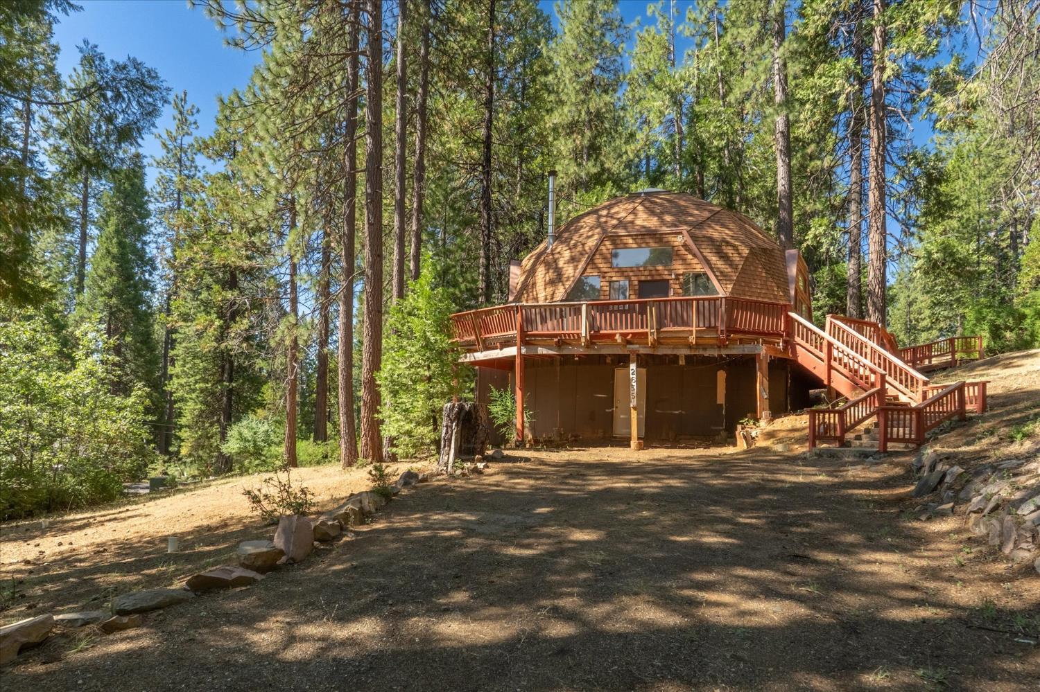 2655 Linnet Lane — photo