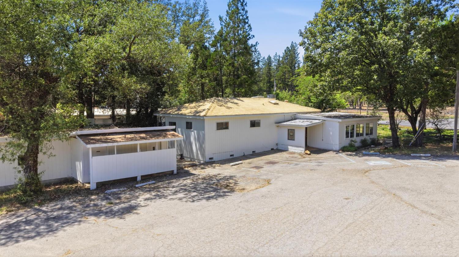 16920 Willow Glen Road — photo