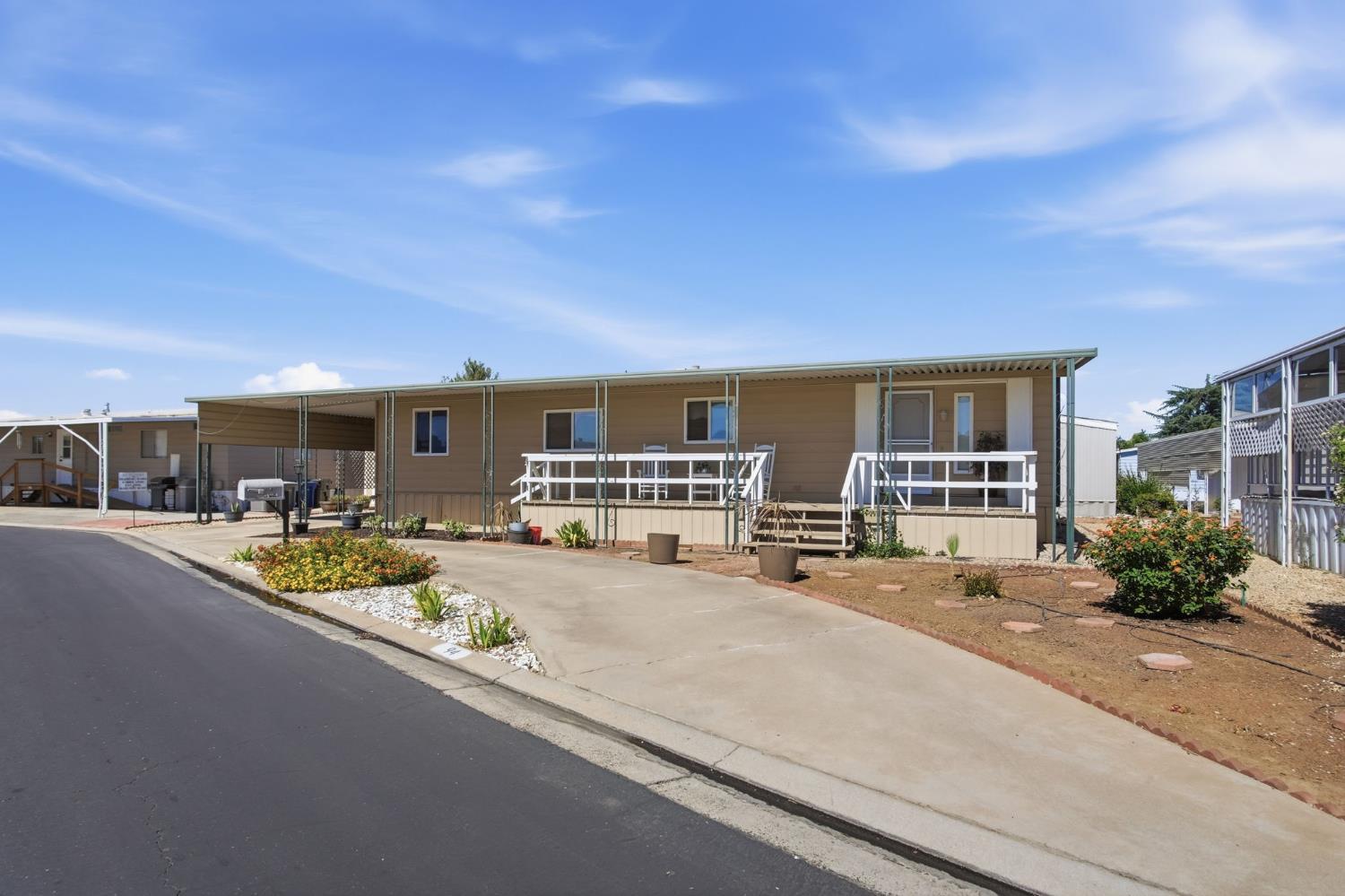2240 Golden Oak Lane 94 — photo