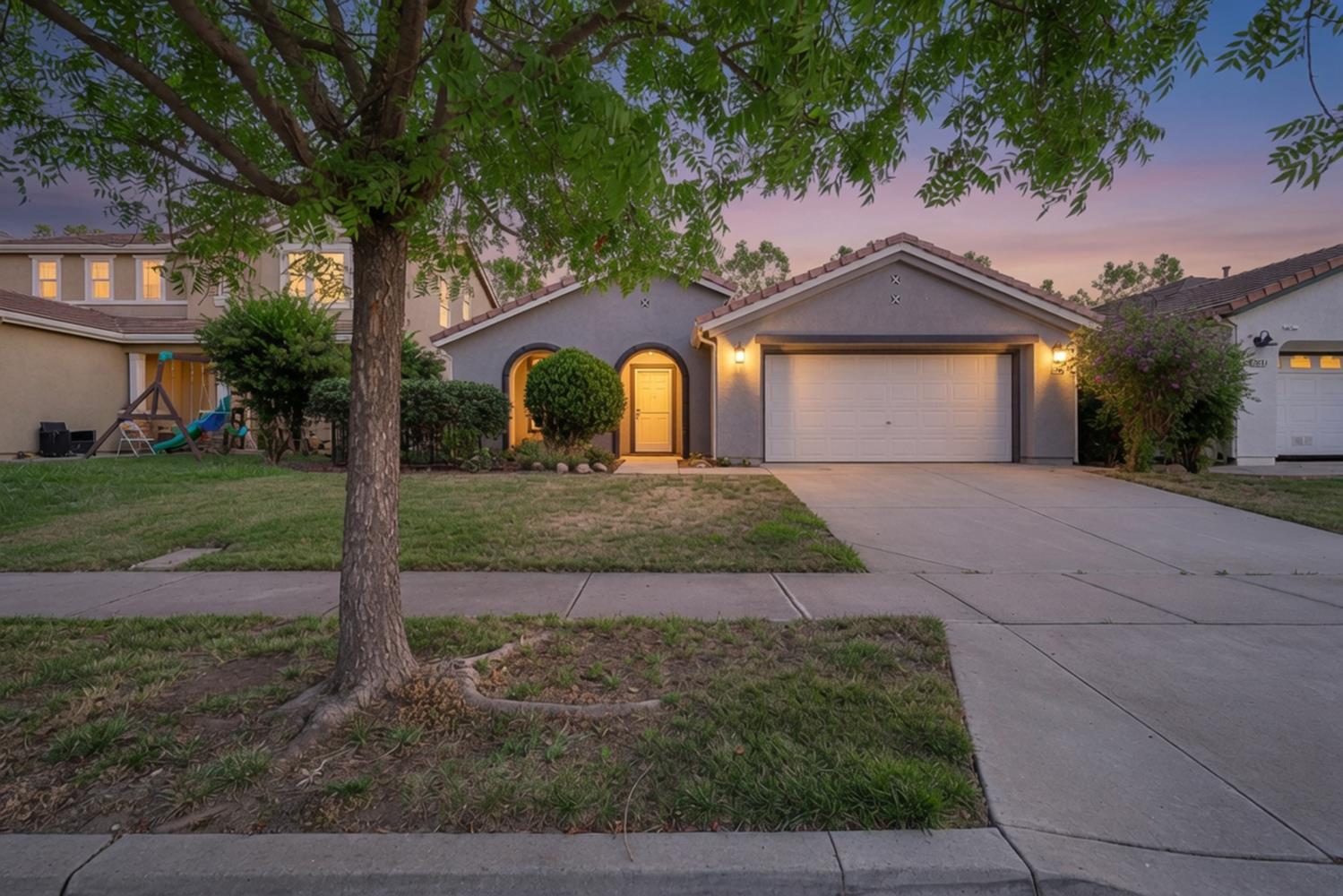 1441 Tori Lane — photo