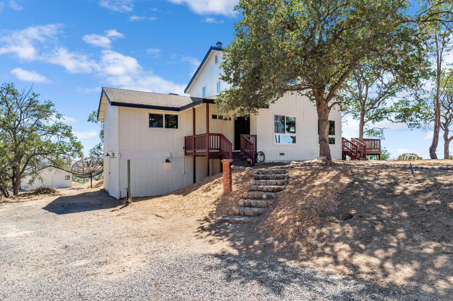 41070 Lilley Mountain Drive — photo