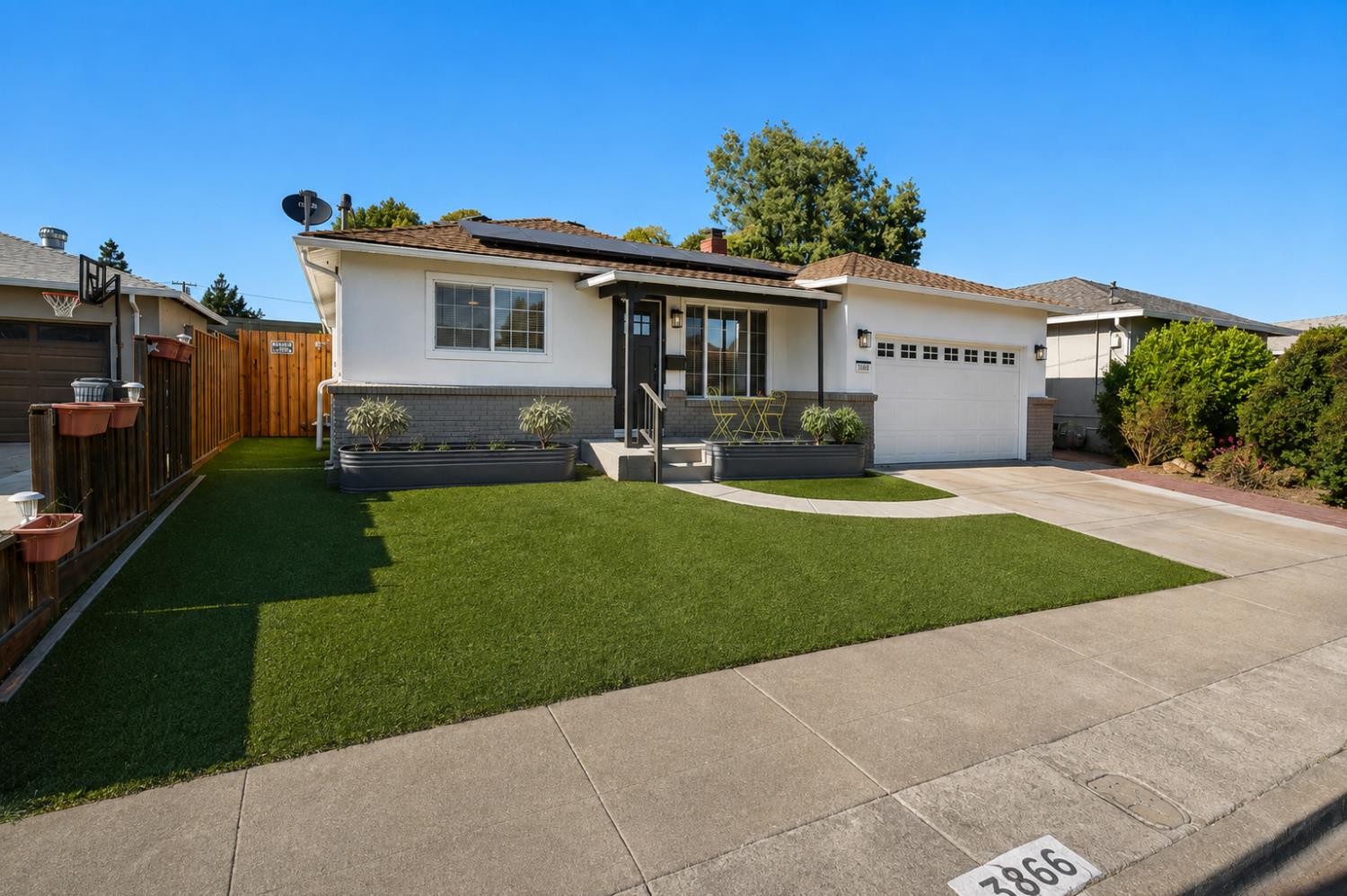 3866 Santa Clara Way — photo