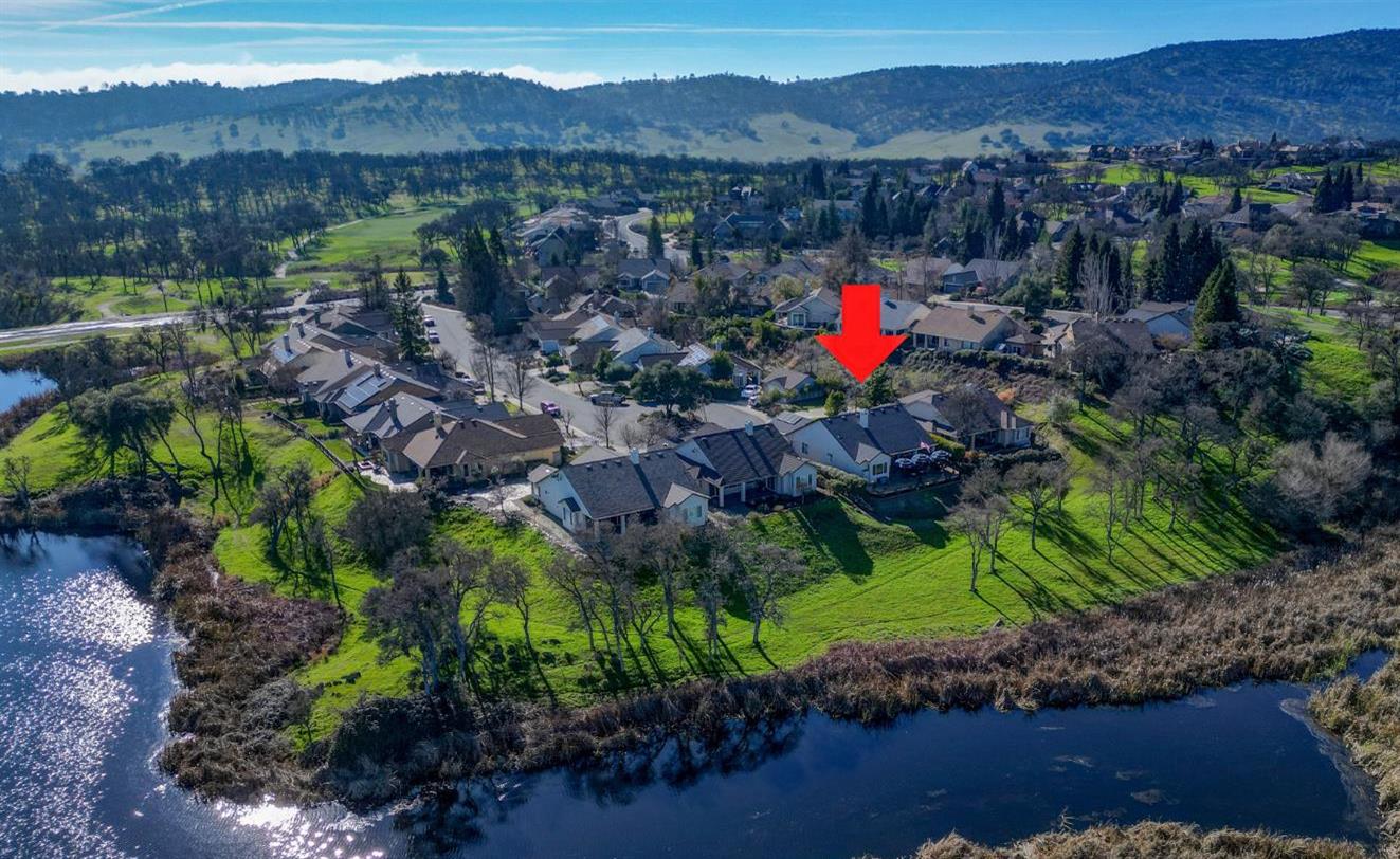352 Mitchell Lake Lane — photo