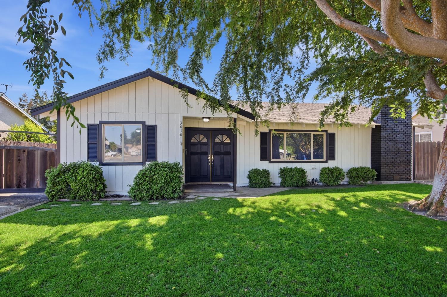 3010 Lester Road — photo