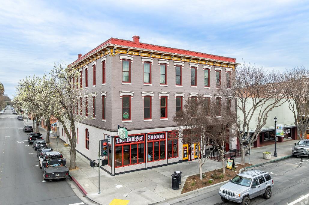 601 Main — photo