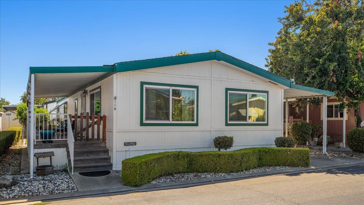 2841 Fowler 116 — photo
