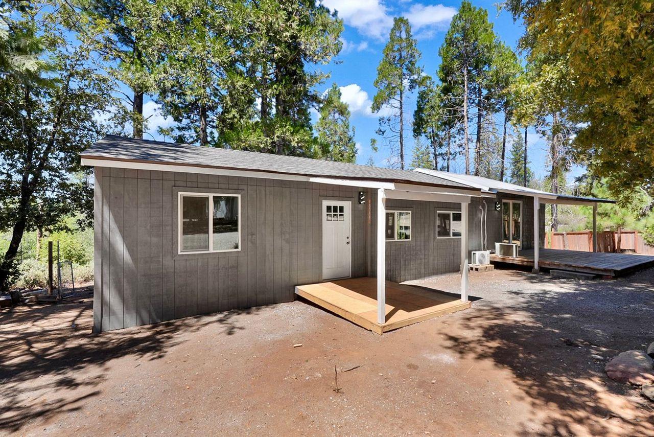 18366 Pine Bark Drive — photo