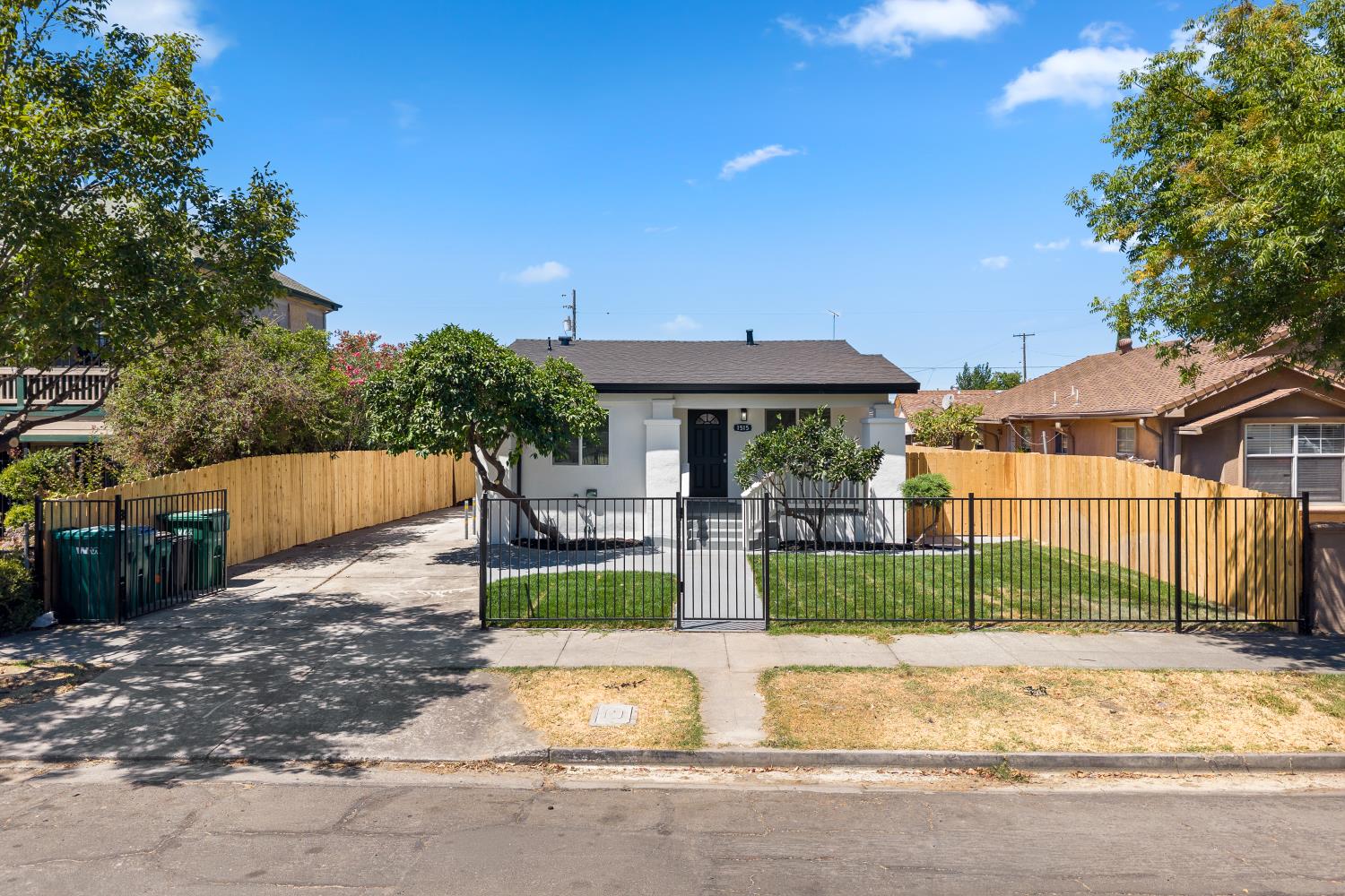 1515 S Hunter Street — photo