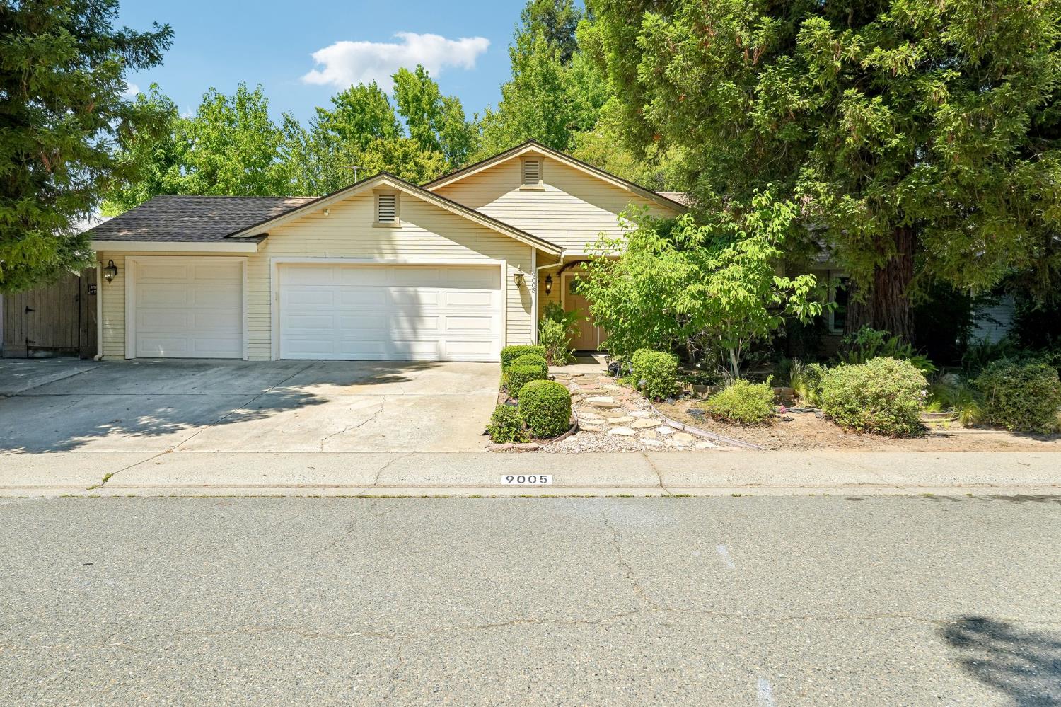 9005 Kirsten Court — photo