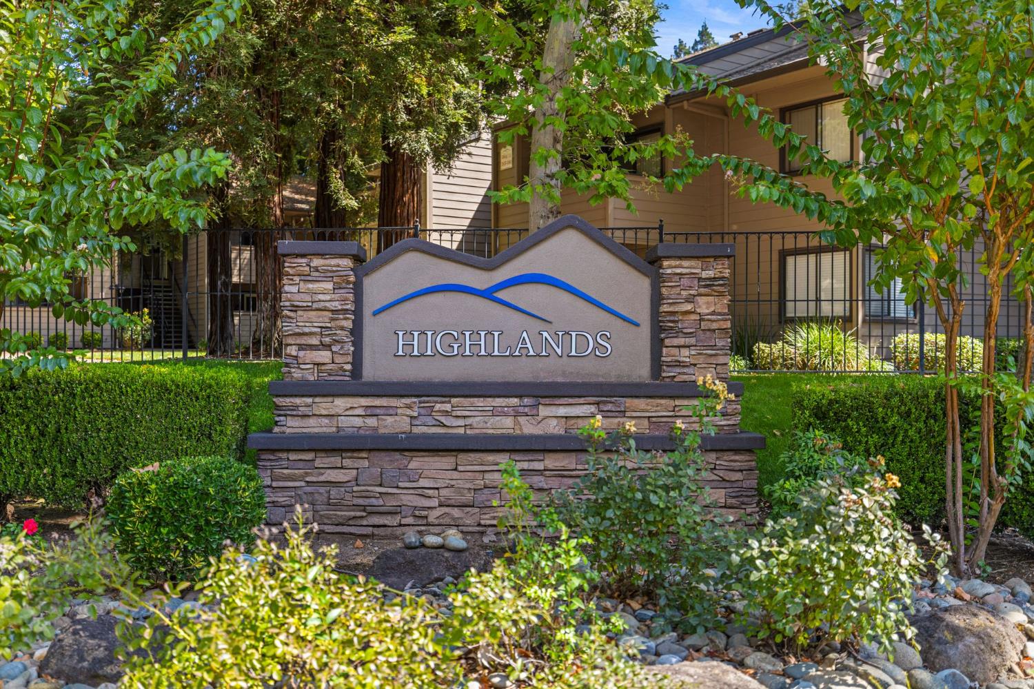 3715 Tallyho Dr #139 — photo