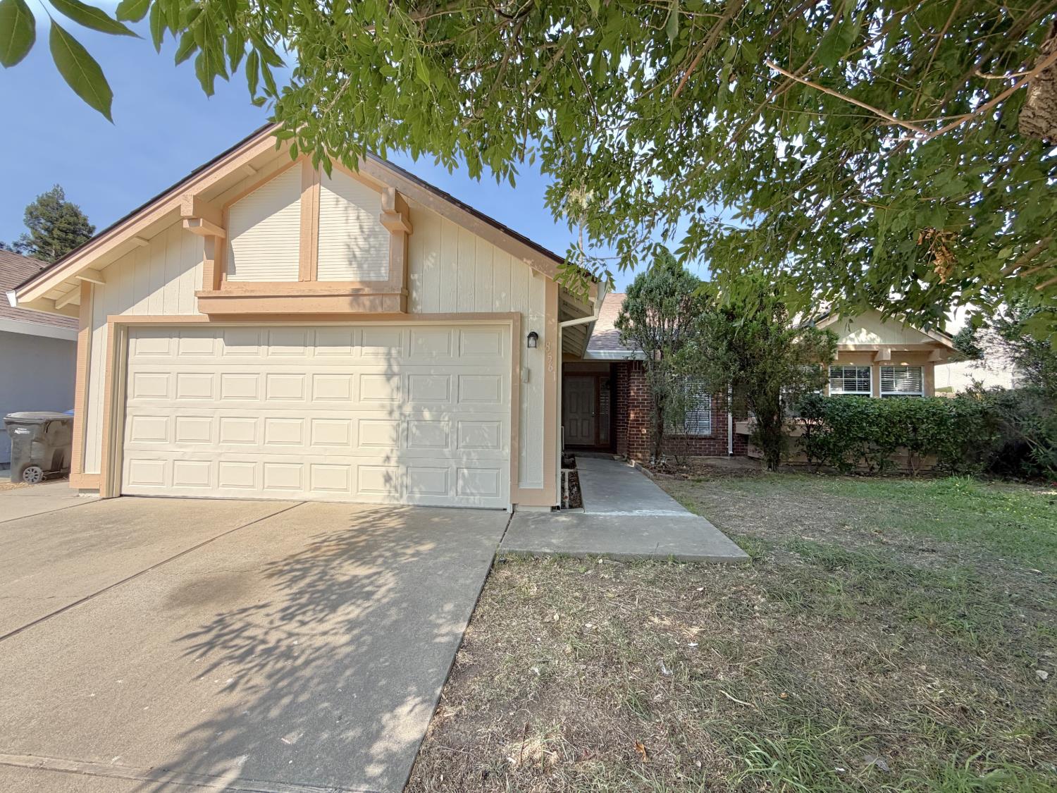 8561 Vintage Park Drive — photo