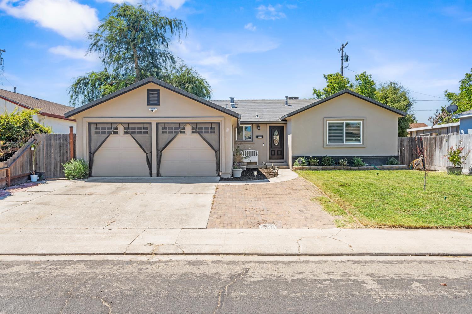 242 Martha Street — photo