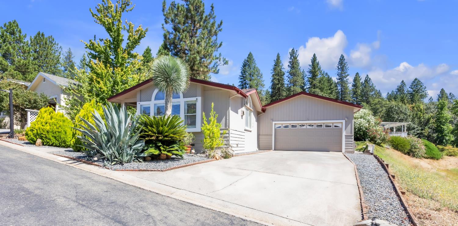 10196 Grant Ct — photo