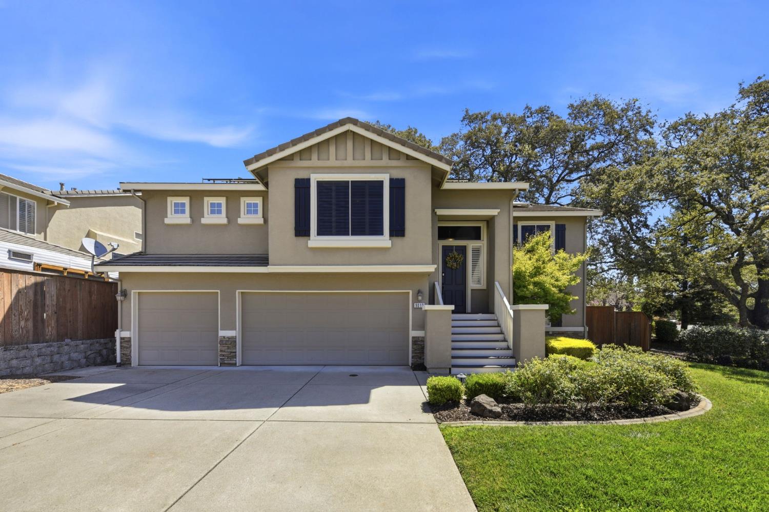 9013 Orchid Shade Drive — photo