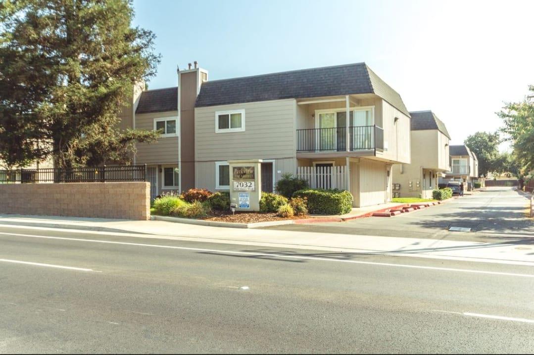 7032 E Fair Oaks Boulevard 20 — photo