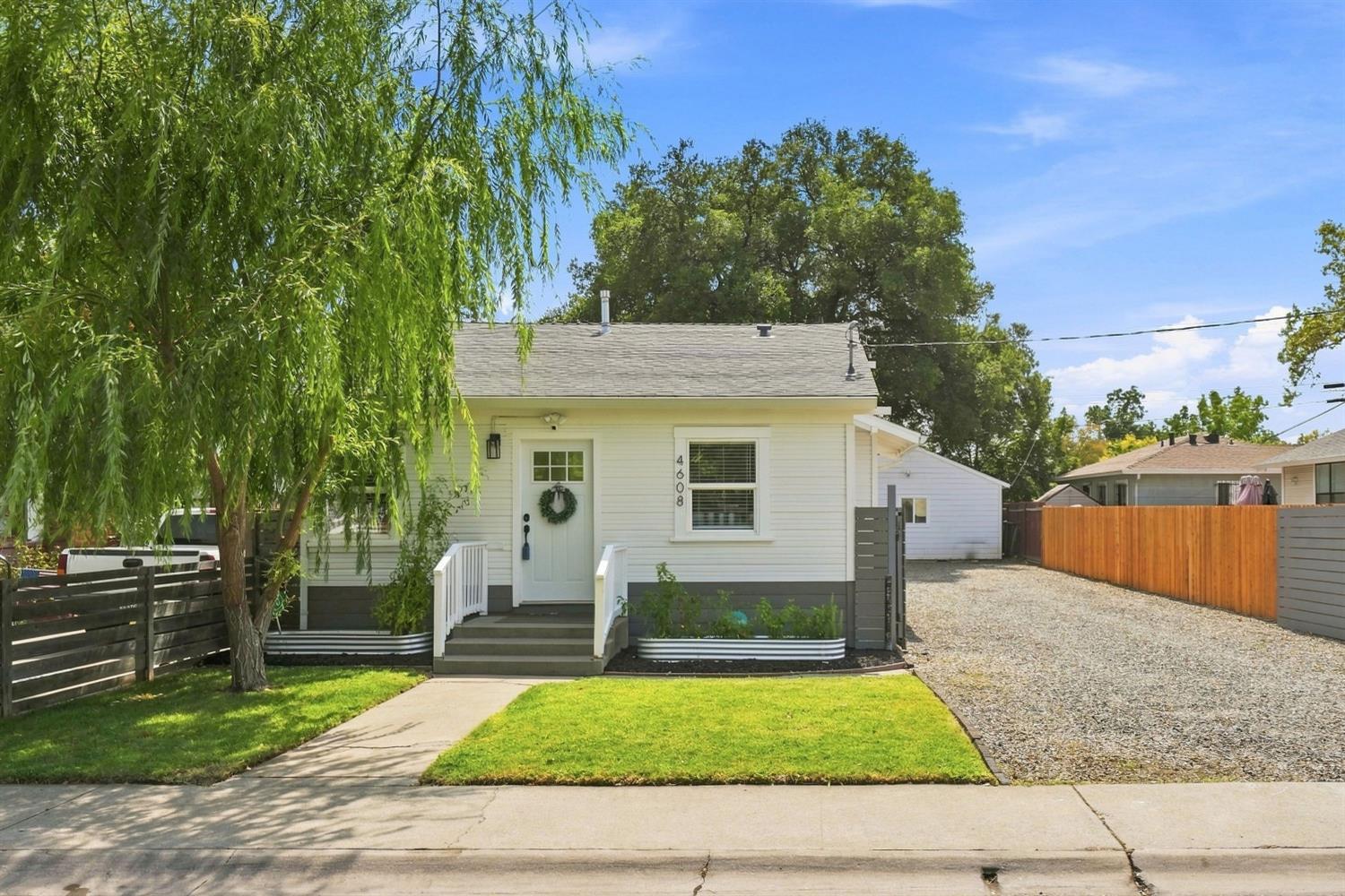 4608 12th Avenue — photo