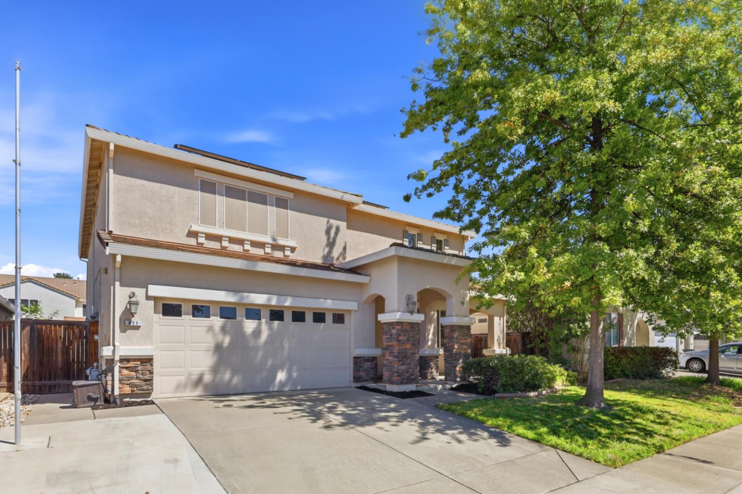 611 Tara Bella Drive — photo