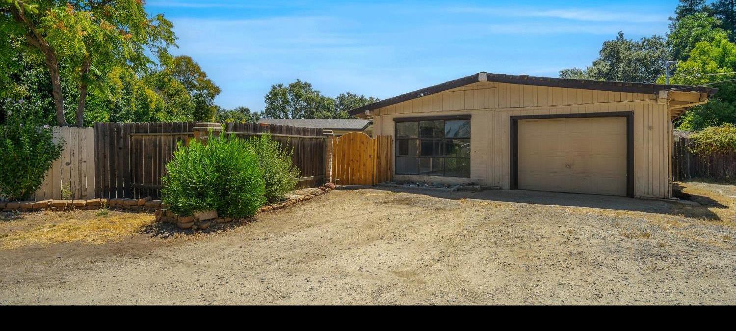 5212 Cypress Avenue — photo