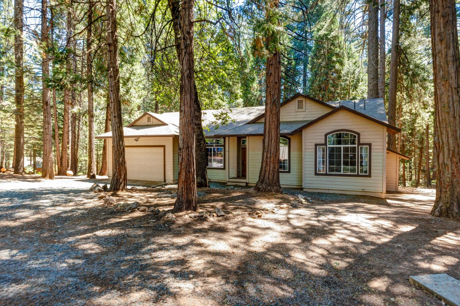 21063 Sierra Circle Drive — photo