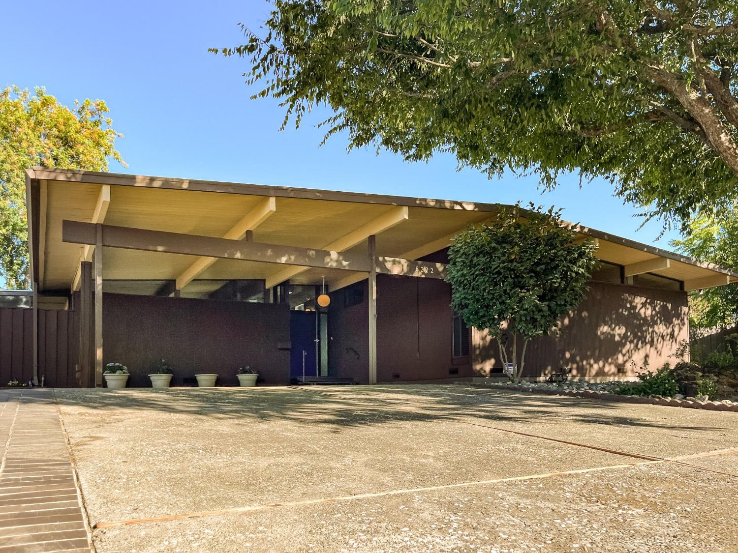 6222 Cameo Court — photo