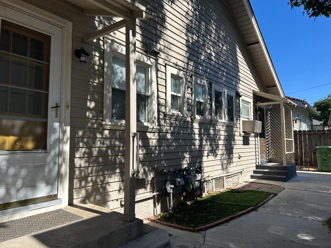 1145 Parker Ave — photo