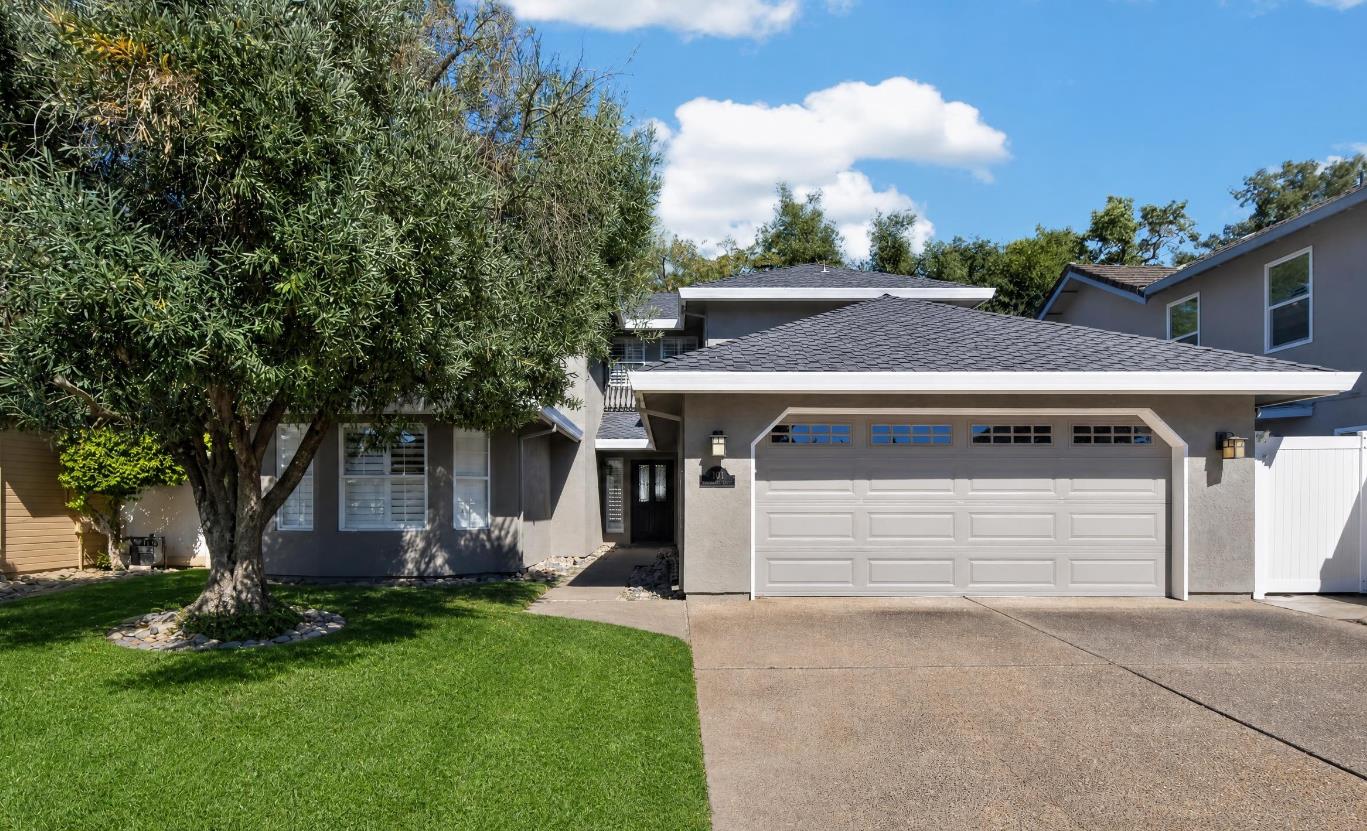 19104 Pebble Ct — photo